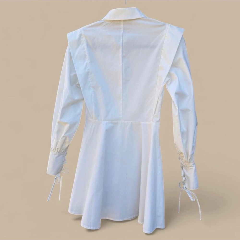 Glamaker Preppy White Structured Button Front Min… - image 3